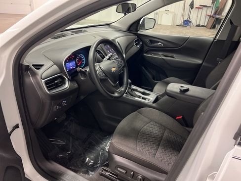 Certified 2023 Chevrolet Equinox LT AWD/4WD image 10