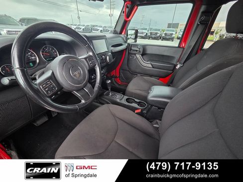 Used 2014 Jeep Wrangler Unlimited Sport w/ Quick Order Package 24S AWD/4WD image 9