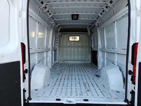 Used 2025 RAM ProMaster 2500 w/ Convenience Group FWD image 29