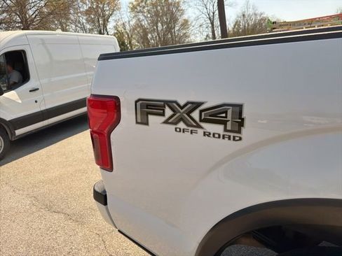 Used 2020 Ford F150 Lariat image 19