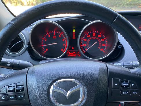 Used 2011 MAZDA MAZDA3 s Sport FWD image 19