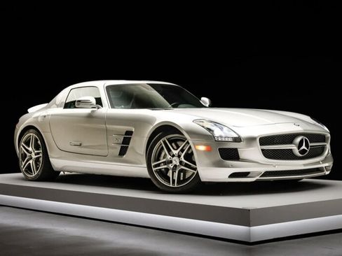 Used 2011 Mercedes-Benz SLS AMG Coupe image 8