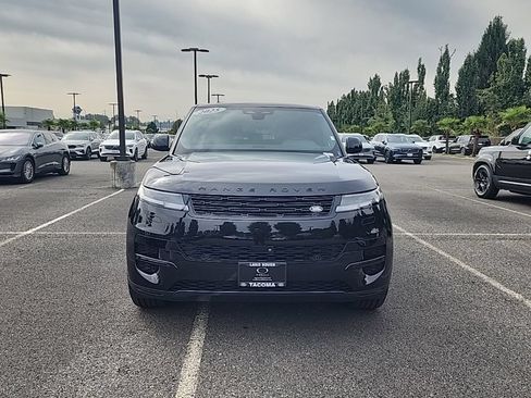 Used 2025 Land Rover Range Rover Sport SE AWD/4WD image 7