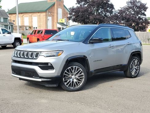 Used 2023 Jeep Compass Limited w/ Elite Group AWD/4WD image 32