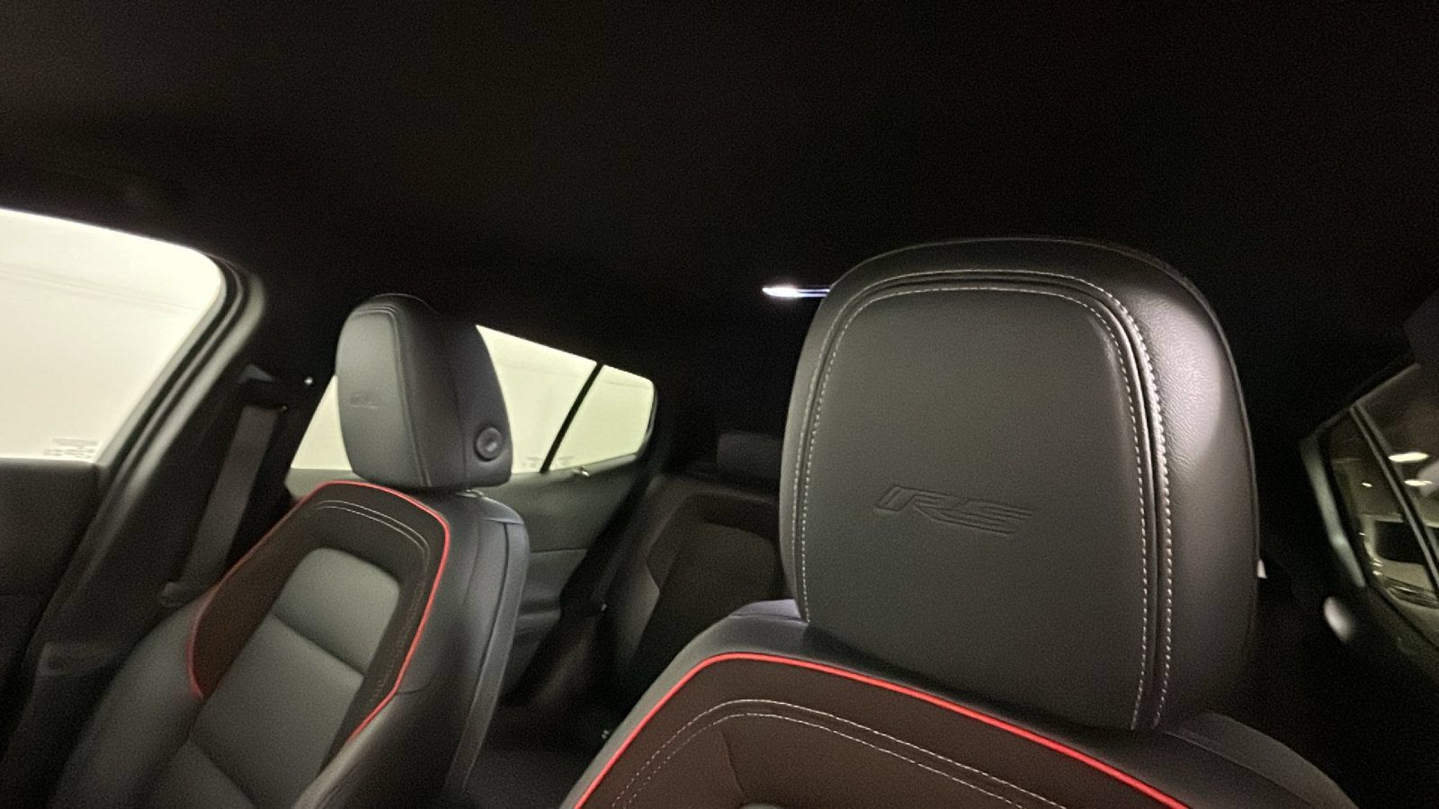 Used 2024 Chevrolet Equinox EV RS FWD image 16