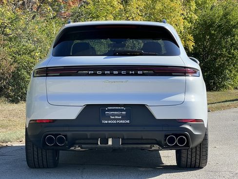 New 2026 Porsche Cayenne S image 8
