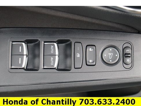 Used 2025 Honda Civic Sport image 19