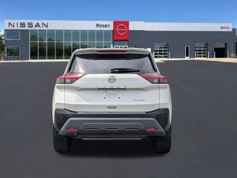 Certified 2023 Nissan Rogue SV w/ SV Premium B Package AWD/4WD image 4
