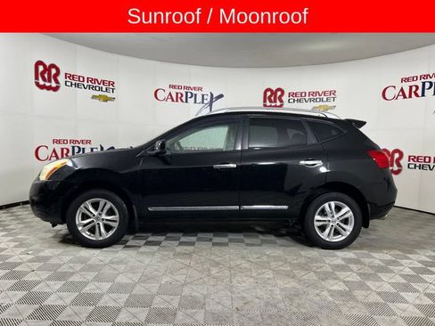 Used 2013 Nissan Rogue SV w/ Premium Pkg FWD image 4