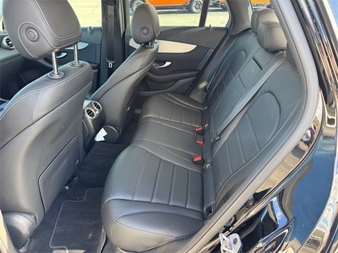 Used 2022 Mercedes-Benz GLC 300 4MATIC image 10