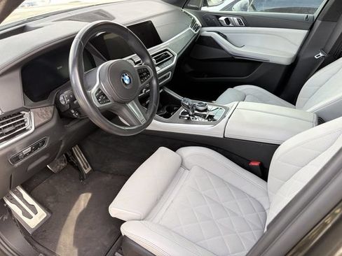Used 2023 BMW X5 sDrive40i w/ Executive Package RWD image 4