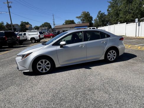 Used 2023 Toyota Corolla LE FWD image 19