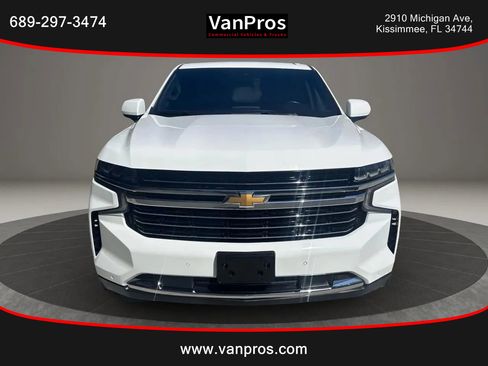 Used 2023 Chevrolet Suburban LT image 7
