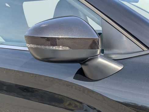 New 2026 Mitsubishi Outlander ES image 11