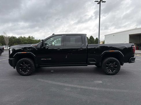 Used 2025 GMC Sierra 2500 AT4 w/ AT4 Premium Plus Package AWD/4WD image 27