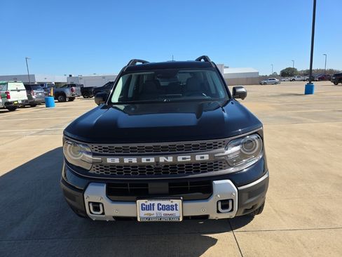 Used 2025 Ford Bronco Sport Badlands image 2