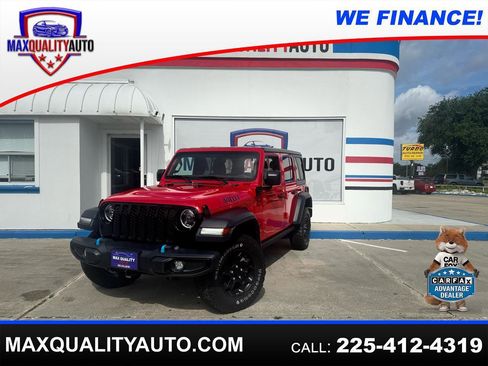 Used 2023 Jeep Wrangler Unlimited w/ Cold Weather Group AWD/4WD image 1
