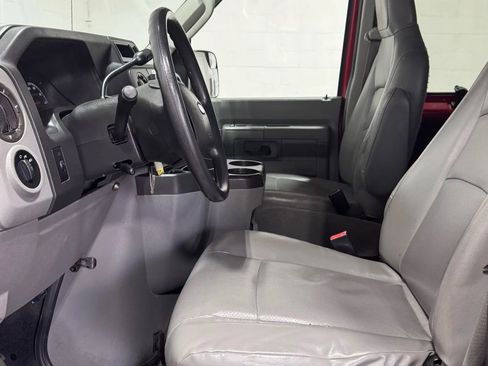 Used 2013 Ford E-350 and Econoline 350 XL w/ PWR Windows & Locks Group image 12