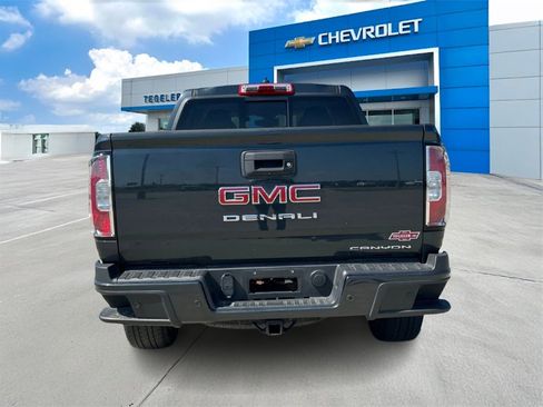 Used 2021 GMC Canyon Denali image 6