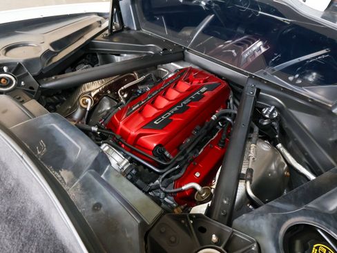 Used 2023 Chevrolet Corvette Stingray Preferred Cpe w/ Z51 Performance Package RWD image 13