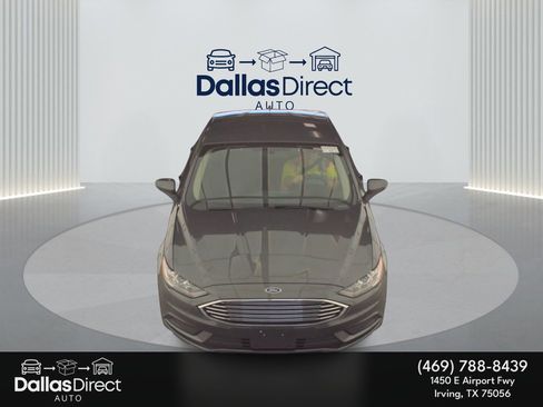 Used 2018 Ford Fusion SE image 3