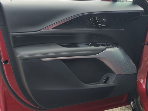 Used 2026 Cadillac Lyriq V image 17