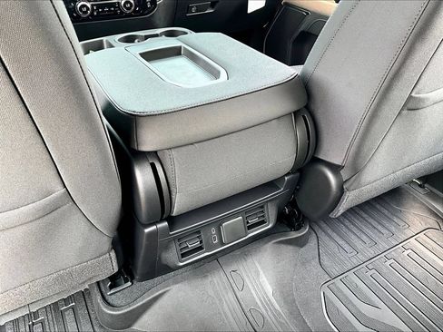 New 2026 GMC Sierra 1500 SLE w/ Preferred Package AWD/4WD image 19