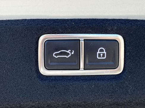 Certified 2025 Hyundai Sonata Limited FWD image 12