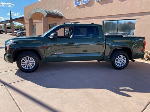 Used 2023 Toyota Tundra SR5 w/ SR5 Premium Package image 4