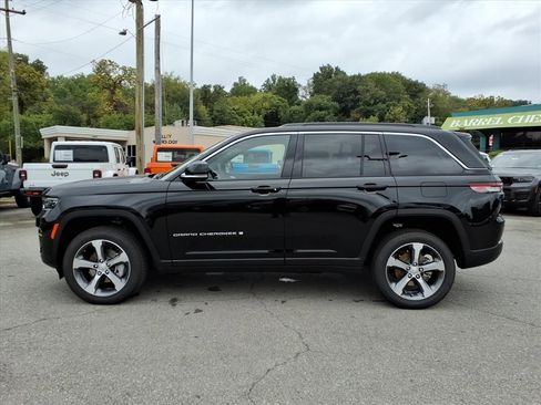 New 2025 Jeep Grand Cherokee Limited image 7