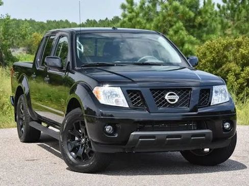Used 2018 Nissan Frontier PRO-4X AWD/4WD image 1