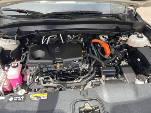 Used 2024 Toyota Grand Highlander XLE AWD/4WD image 31