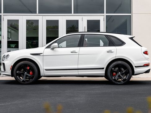 New 2025 Bentley Bentayga image 11