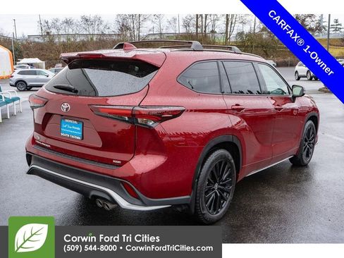 Used 2024 Toyota Highlander XSE image 22
