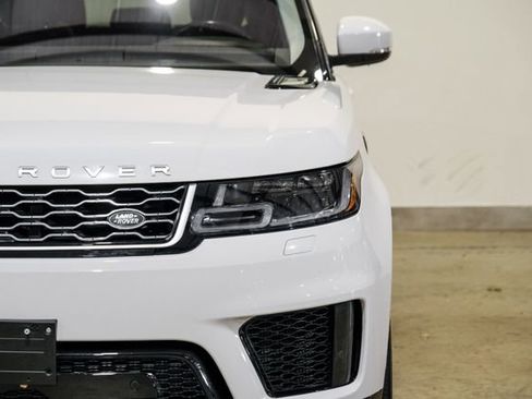 Used 2019 Land Rover Range Rover Sport HSE image 3
