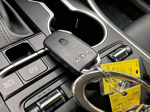 Used 2022 Kia K5 GT-Line image 12