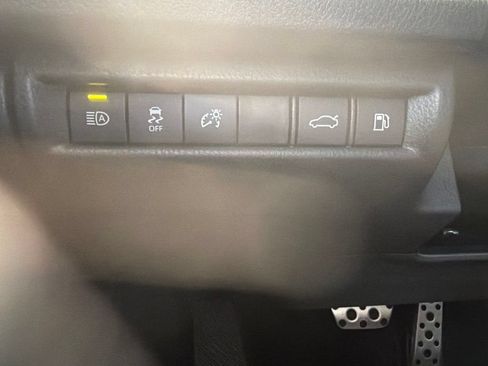 Used 2026 Toyota Camry SE FWD image 21