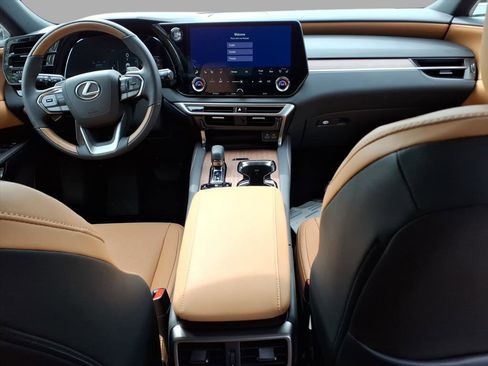 New 2025 Lexus RX 350 AWD image 9