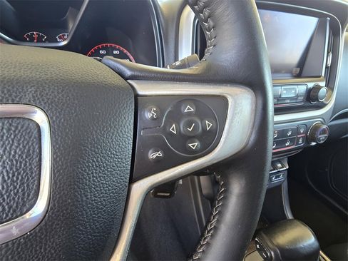 Used 2015 GMC Canyon SLT image 17