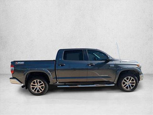Used 2018 Toyota Tundra SR5 image 4