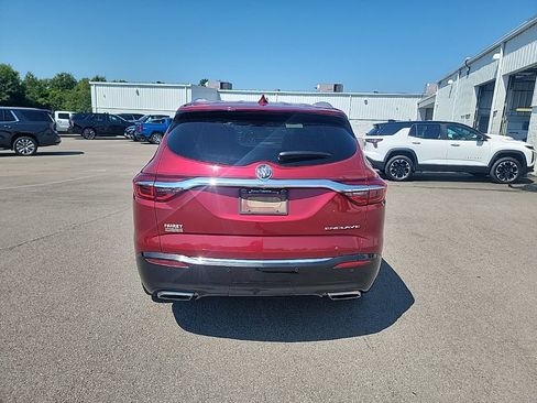 Used 2019 Buick Enclave Essence FWD image 4