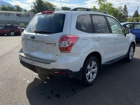 Used 2016 Subaru Forester 2.5i Premium AWD/4WD image 4