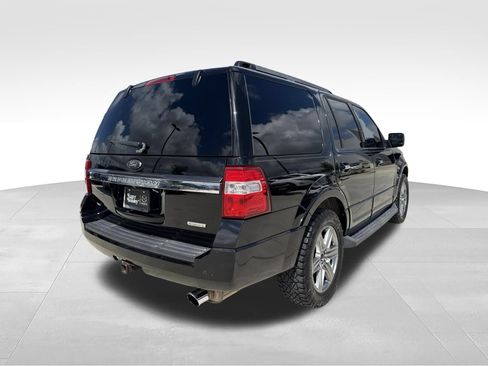 Used 2017 Ford Expedition XLT AWD/4WD image 7