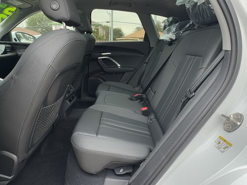Used 2025 Audi Q5 Premium w/ Convenience Package AWD/4WD image 15