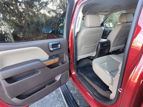 Used 2018 Chevrolet Silverado 1500 LTZ w/ Sport Package image 20