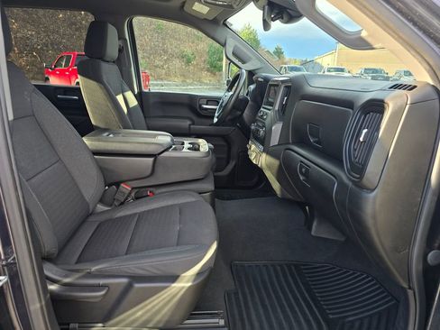 Certified 2024 Chevrolet Silverado 2500 Custom w/ Custom Value Package image 28