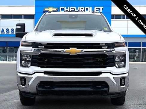 Used 2024 Chevrolet Silverado 3500 LT w/ Convenience Package image 2