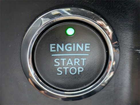 Certified 2022 Ford Expedition Platinum image 28