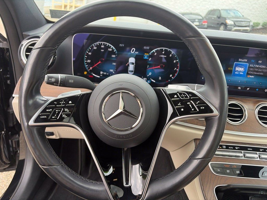 Used 2023 Mercedes-Benz E 350 4MATIC Sedan image 15