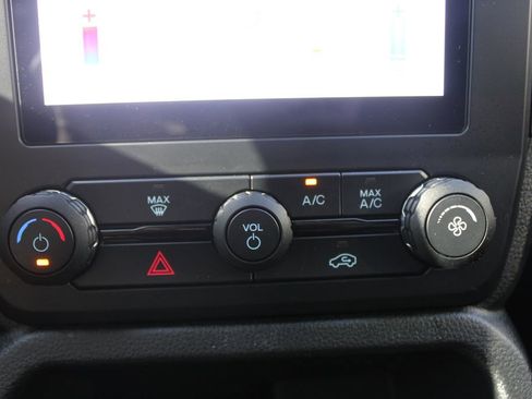 Used 2024 Ford Ranger XL image 38